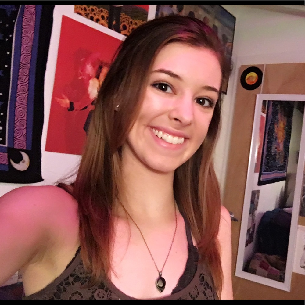 Meet your Posher, Ashleigh